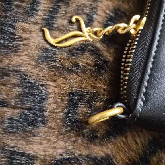 UK Juicy Couture Black and Gold Wallet - Picture 2 of 5